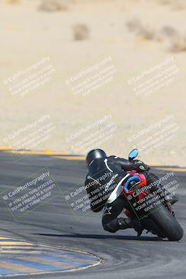 media/Dec-05-2024-Racers Edge (Thu) [[e102e0690b]]/3-B Group/Session 1 Turn 8 Backside/